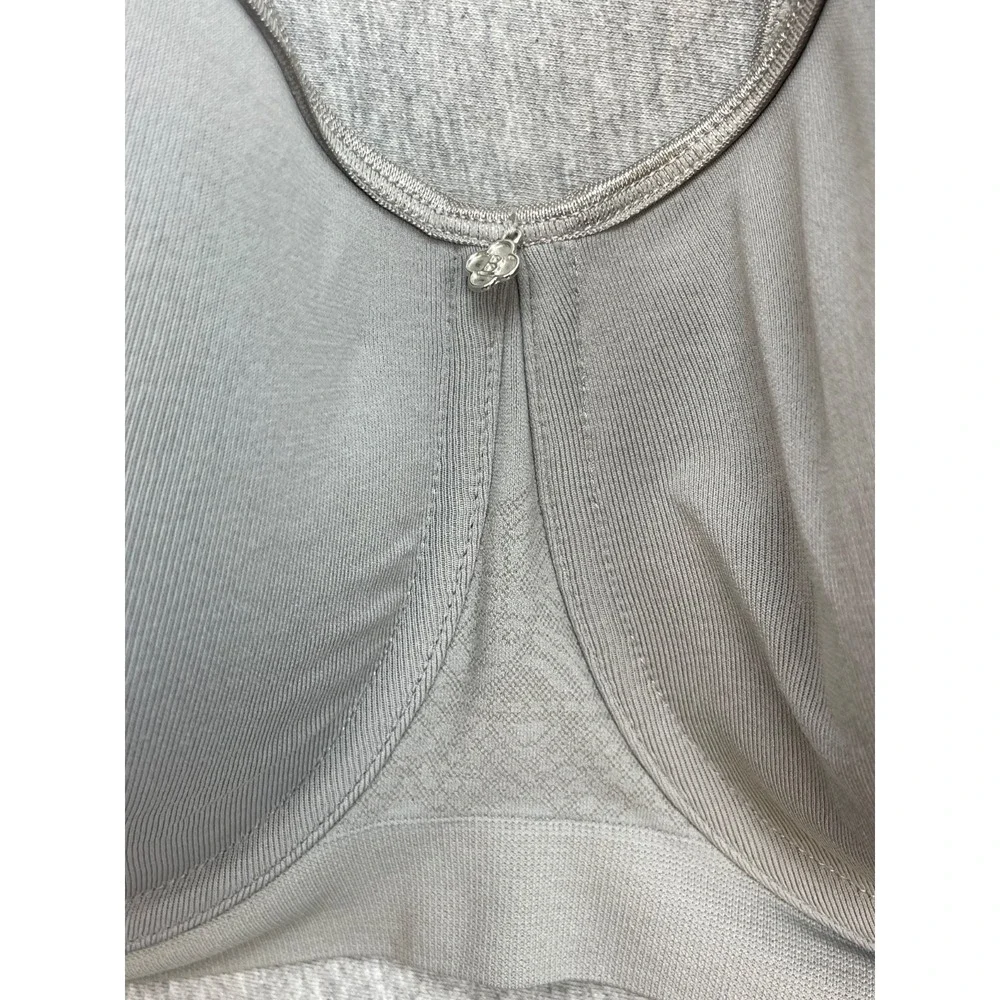 Breezies Bra Womens 44D Gray Seamless Lined Underwire Adjustable Strap